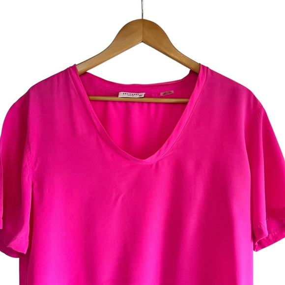 Equipment silk scoop neck silk t-shirt blouse hot pink Sz M excellent condition - Picture 2 of 9
